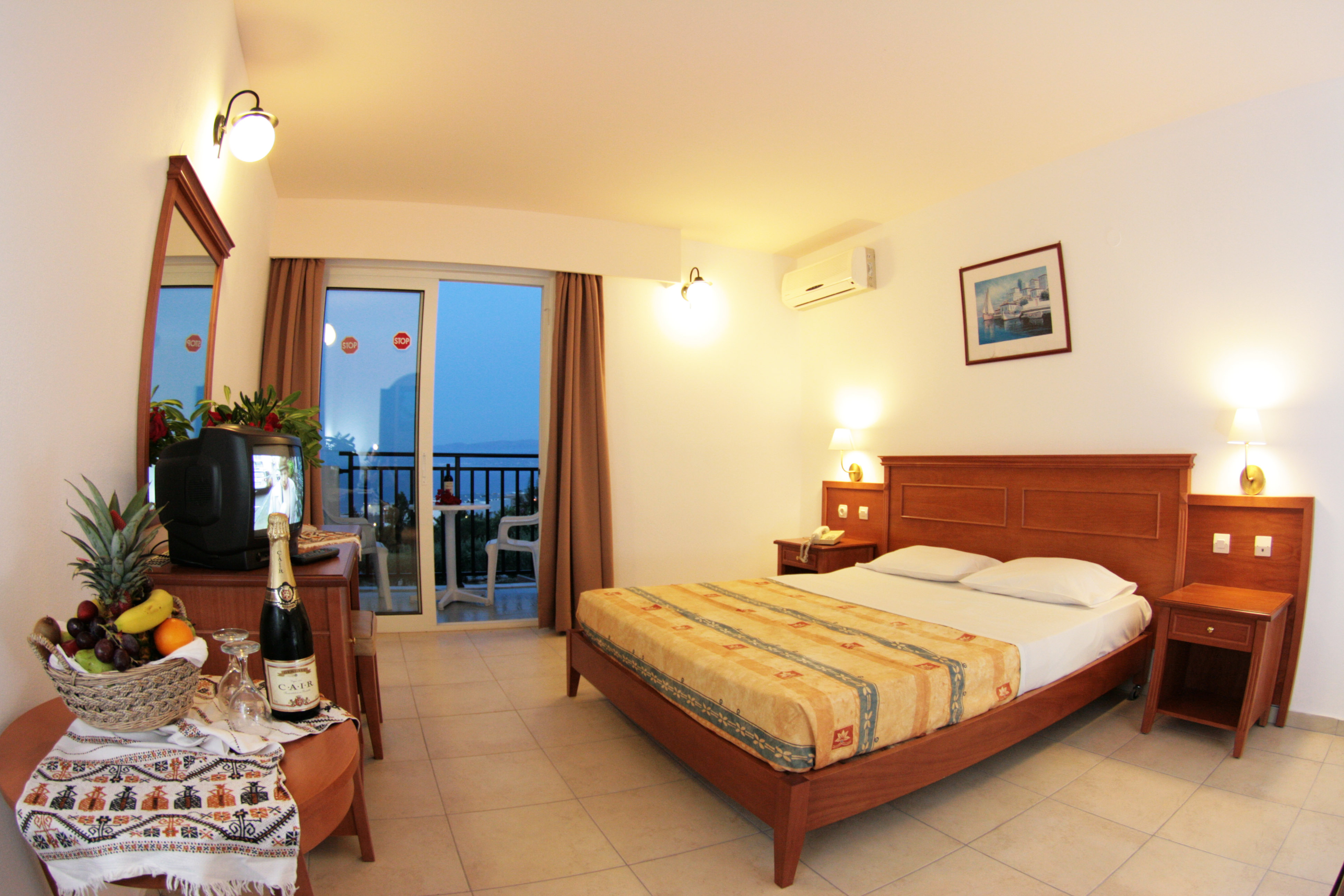 Semiramis Village Hotel