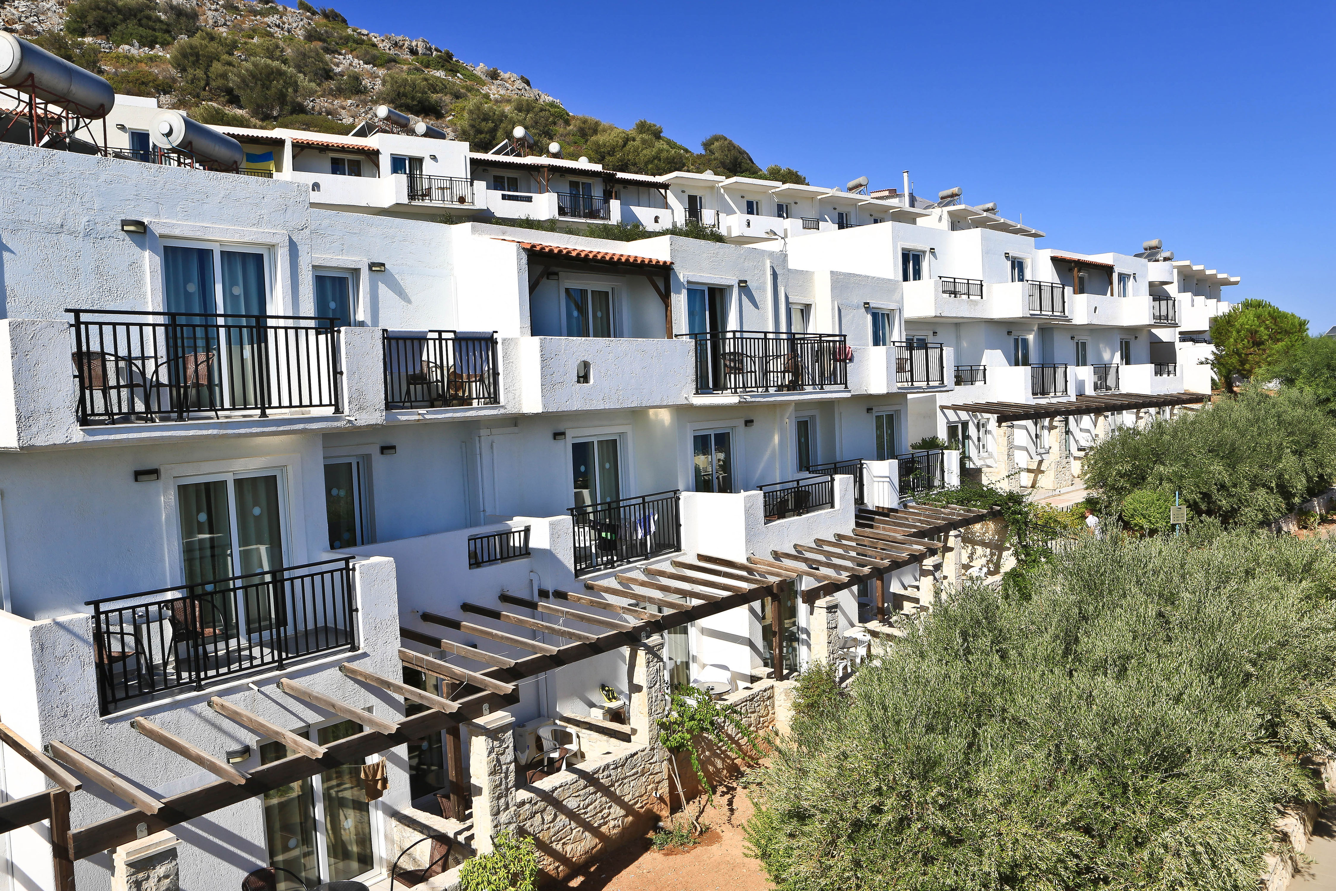 Semiramis Village Hotel