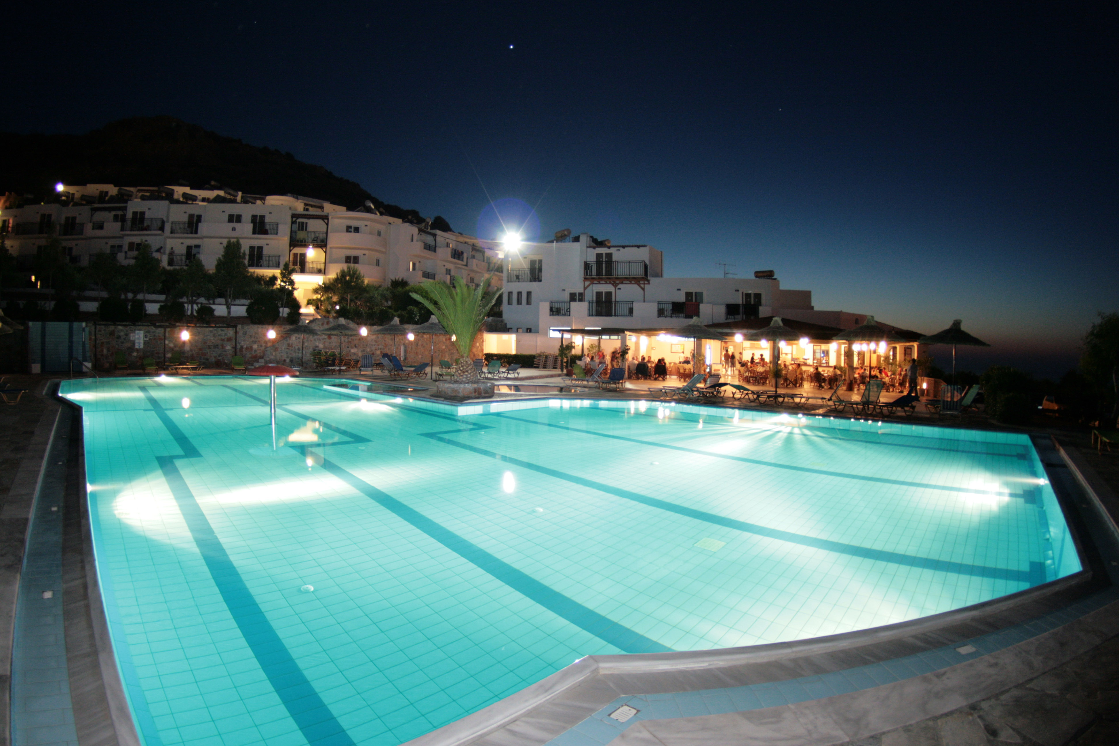 Semiramis Village Hotel